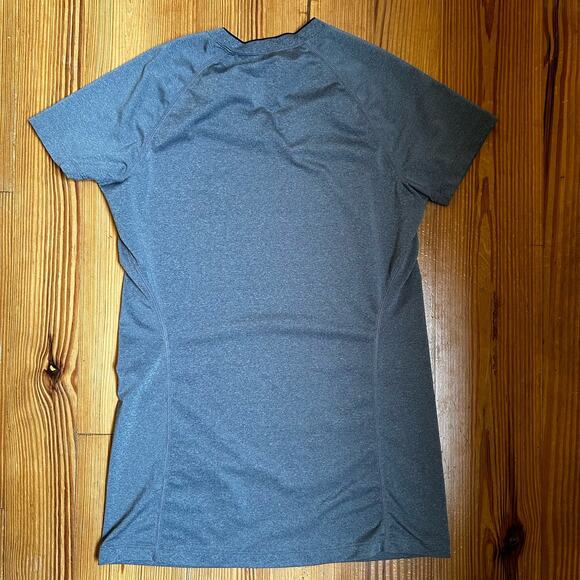 Nike Pro gray short sleeve running t-shirt SIZE XS - Picture 4 of 4
